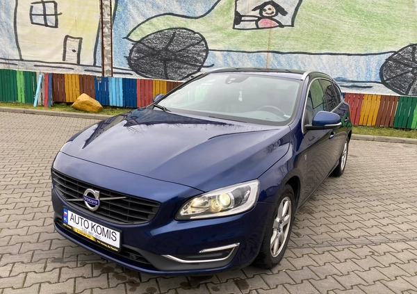 Volvo V60 cena 48900 przebieg: 223000, rok produkcji 2015 z Kutno małe 211